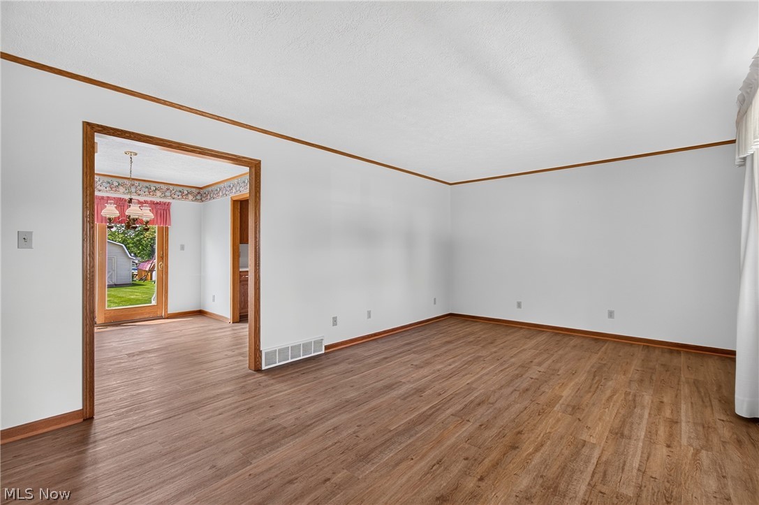 5732 Perry Hills Drive SW Canton OH 44706