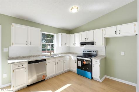 1844 Cramer Avenue Akron OH 44312