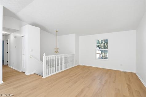 1844 Cramer Avenue Akron OH 44312