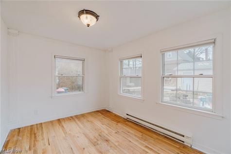 19615 Scottsdale Boulevard Shaker Heights OH 44122
