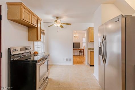19615 Scottsdale Boulevard Shaker Heights OH 44122