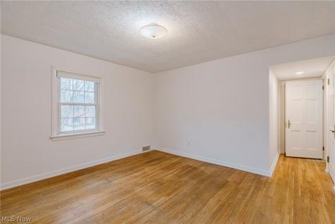 19615 Scottsdale Boulevard Shaker Heights OH 44122