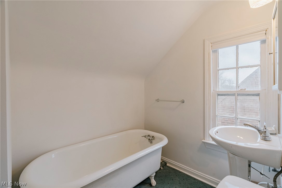 19615 Scottsdale Boulevard Shaker Heights OH 44122