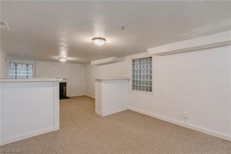 19615 Scottsdale Boulevard Shaker Heights OH 44122