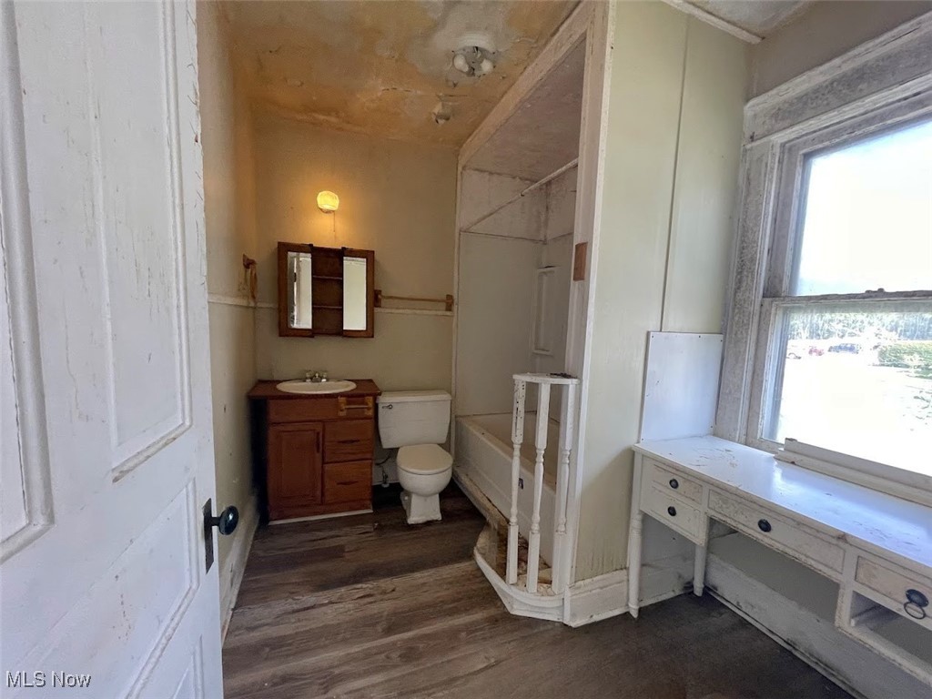 338 Locust Street Coshocton OH 43812
