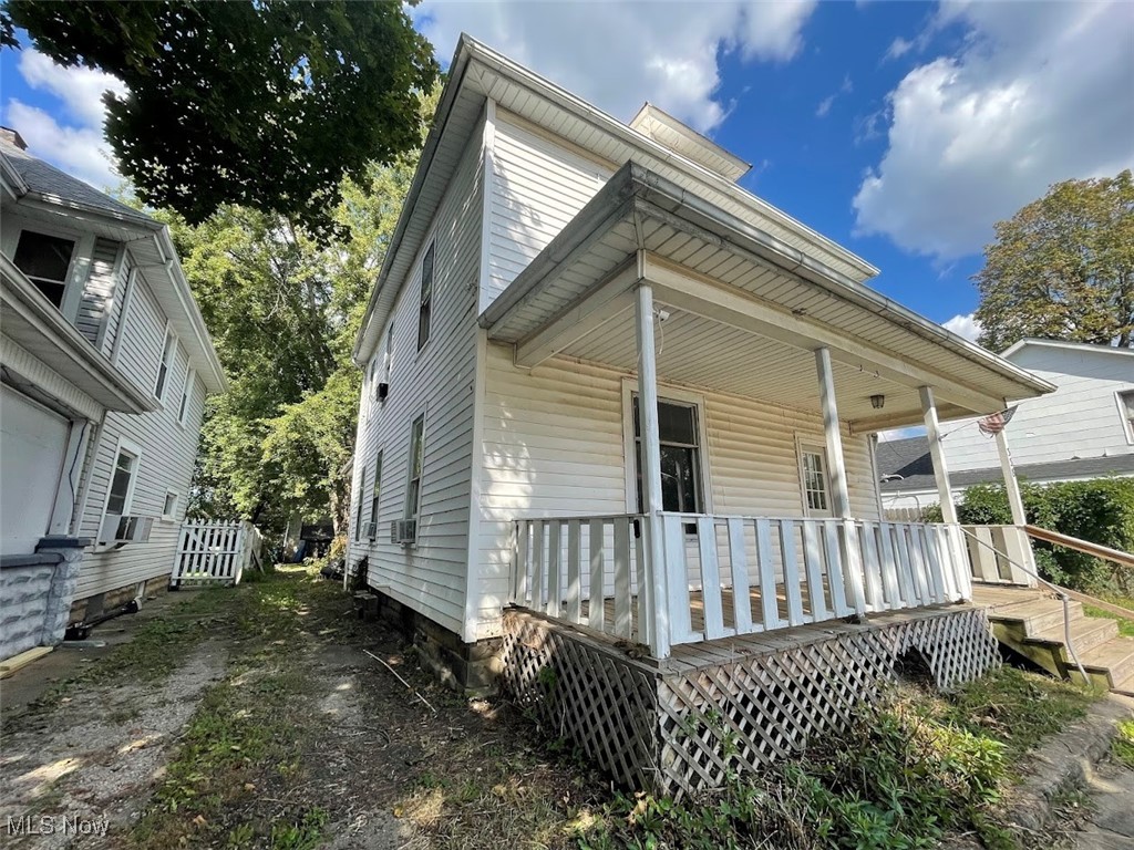 338 Locust Street Coshocton OH 43812