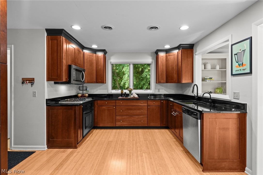 23700 Hazelmere Road Shaker Heights OH 44122