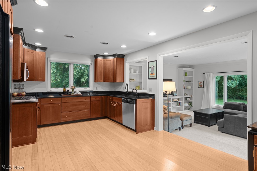23700 Hazelmere Road Shaker Heights OH 44122