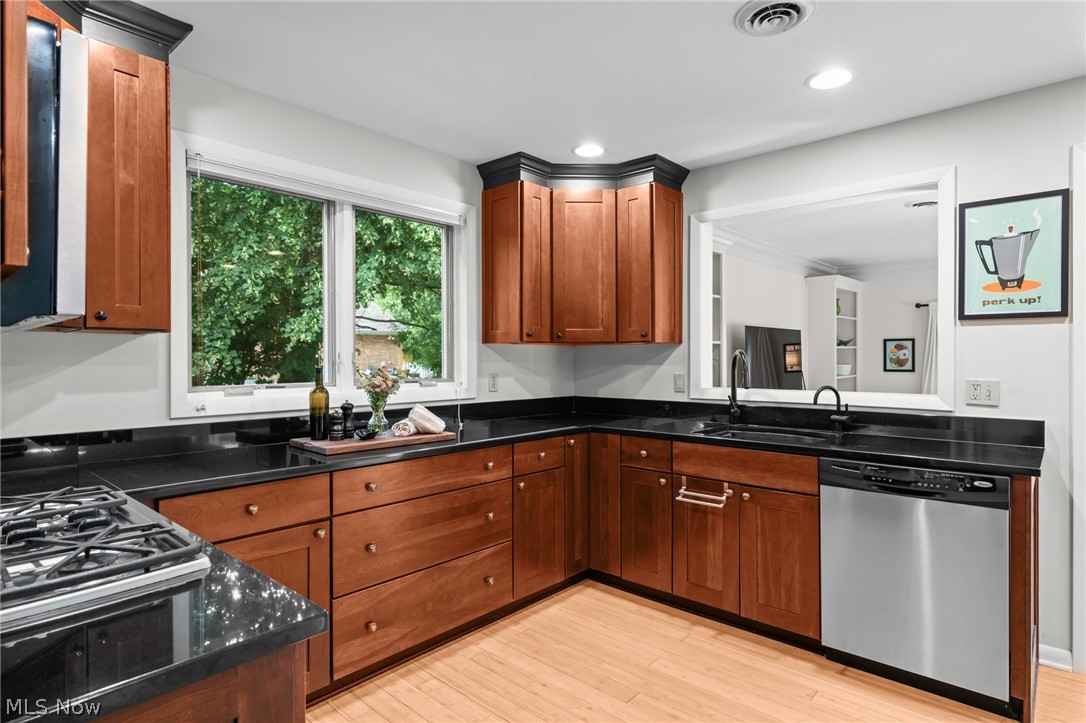 23700 Hazelmere Road Shaker Heights OH 44122