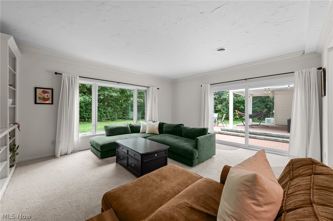 23700 Hazelmere Road Shaker Heights OH 44122