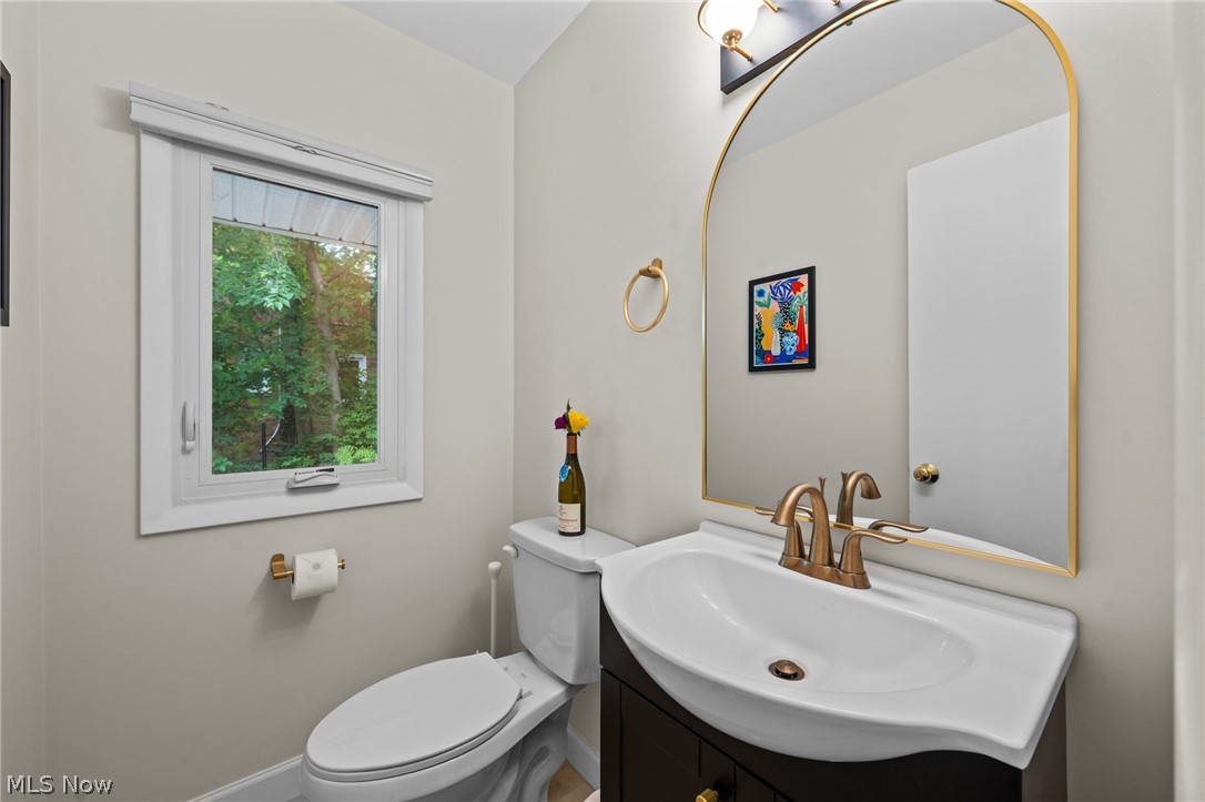 23700 Hazelmere Road Shaker Heights OH 44122