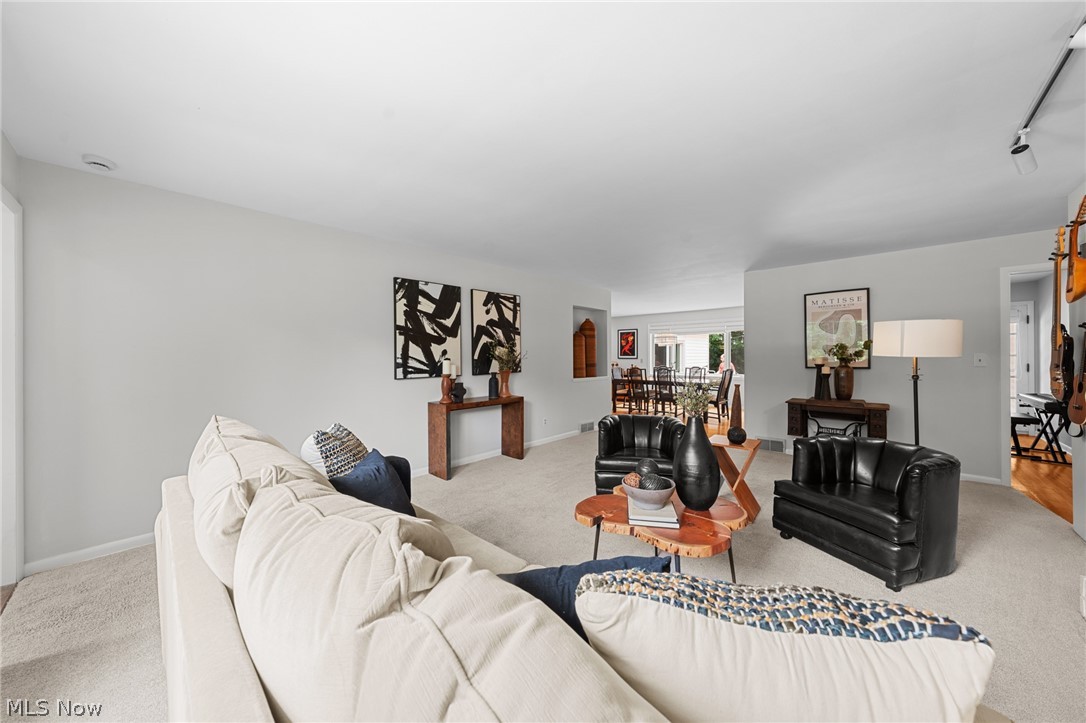 23700 Hazelmere Road Shaker Heights OH 44122