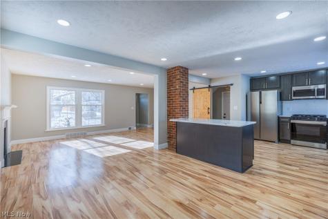 19013 Chagrin Boulevard Shaker Heights OH 44122
