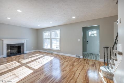 19013 Chagrin Boulevard Shaker Heights OH 44122