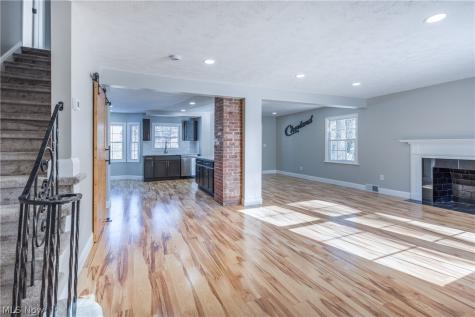 19013 Chagrin Boulevard Shaker Heights OH 44122