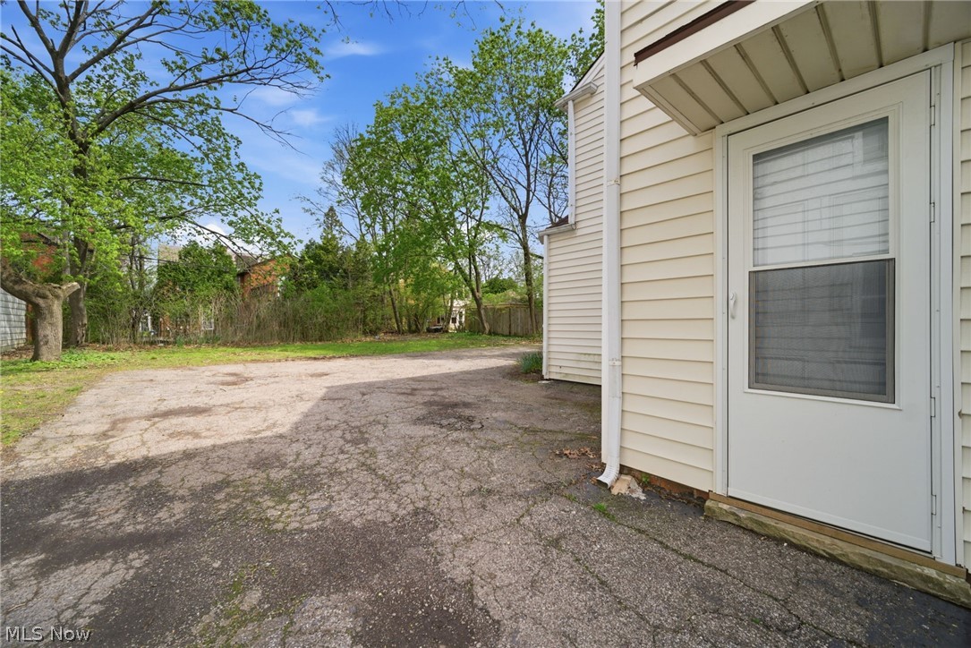 19013 Chagrin Boulevard Shaker Heights OH 44122