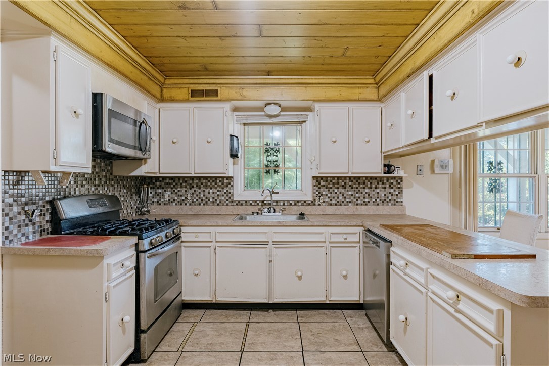 477 Snavely Road Richmond Heights OH 44143