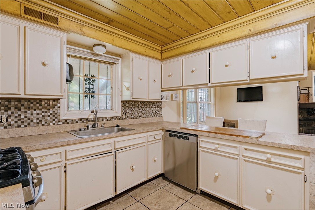 477 Snavely Road Richmond Heights OH 44143