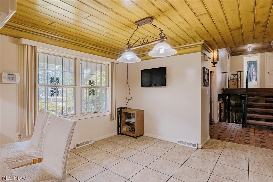 477 Snavely Road Richmond Heights OH 44143