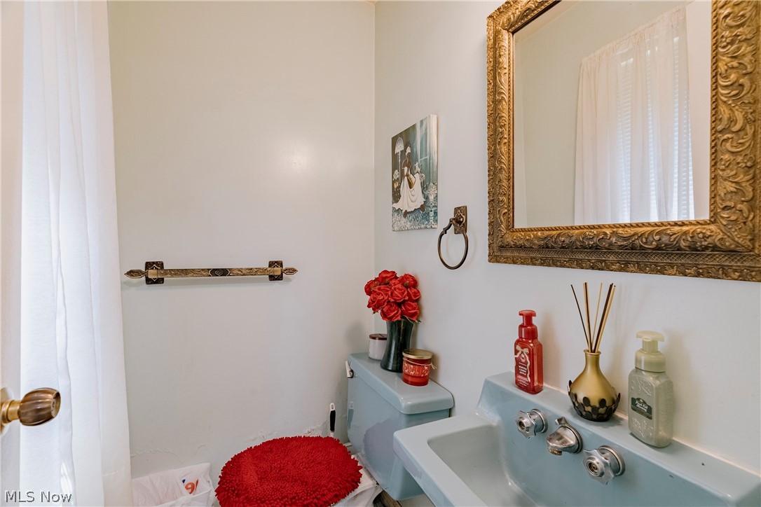 477 Snavely Road Richmond Heights OH 44143