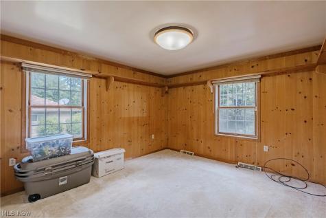 477 Snavely Road Richmond Heights OH 44143