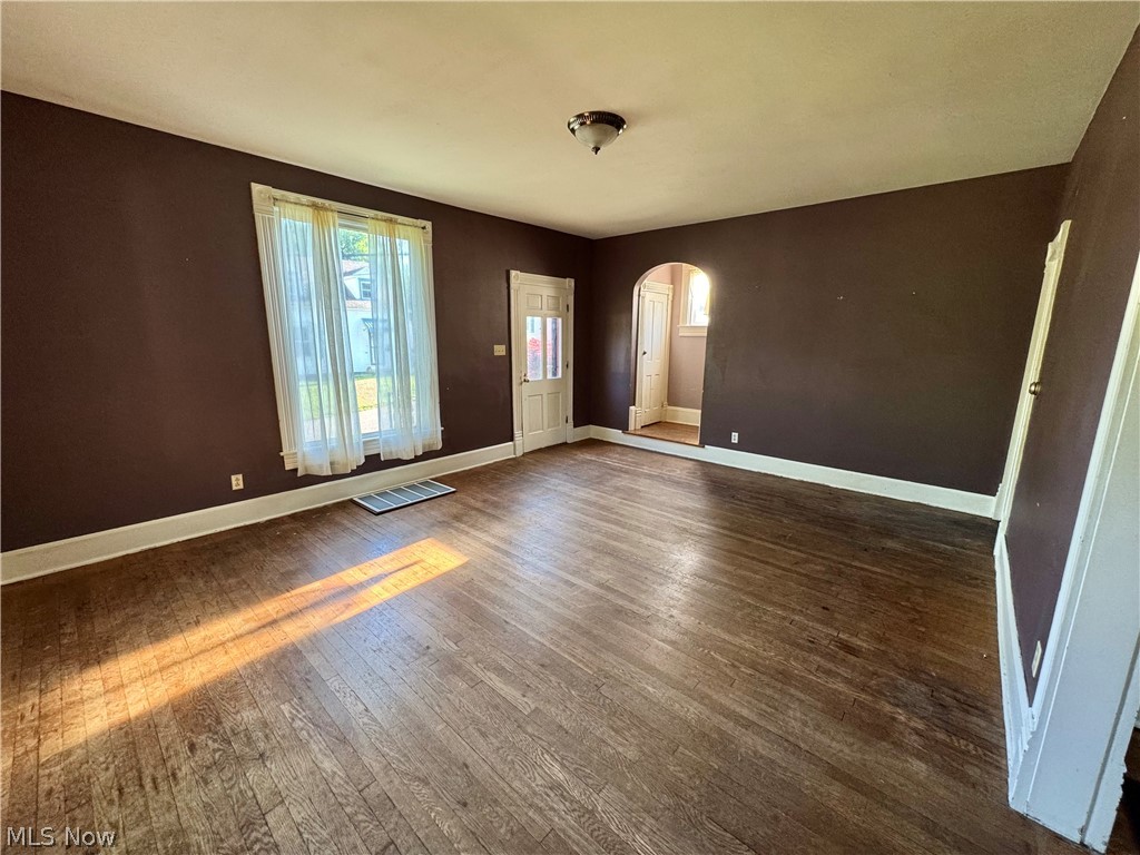 1409 Spring Street Coshocton OH 43812