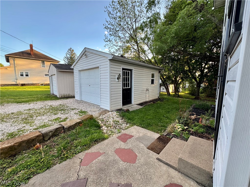 1409 Spring Street Coshocton OH 43812
