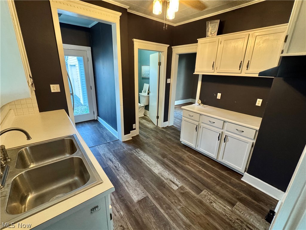 1409 Spring Street Coshocton OH 43812