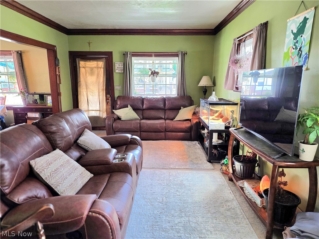 4414 Henritze Avenue Cleveland OH 44109