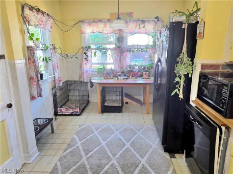 4414 Henritze Avenue Cleveland OH 44109