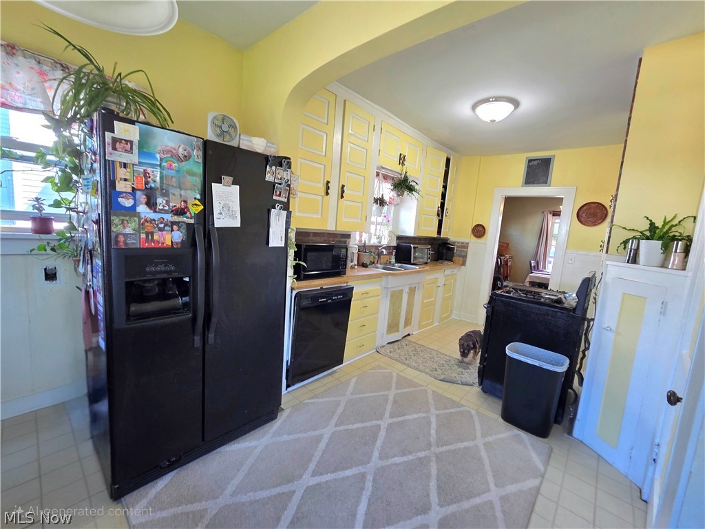 4414 Henritze Avenue Cleveland OH 44109