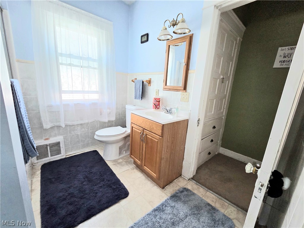 4414 Henritze Avenue Cleveland OH 44109