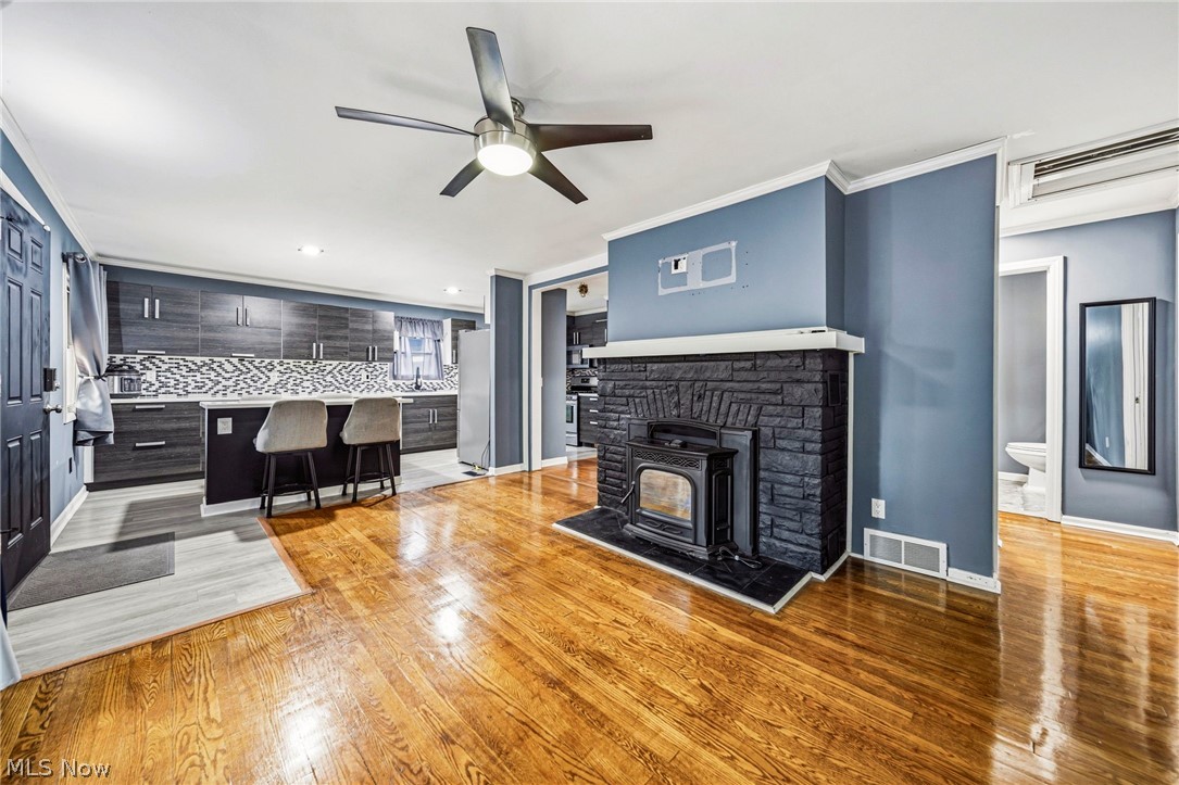353 Ansel Road Geneva OH 44041
