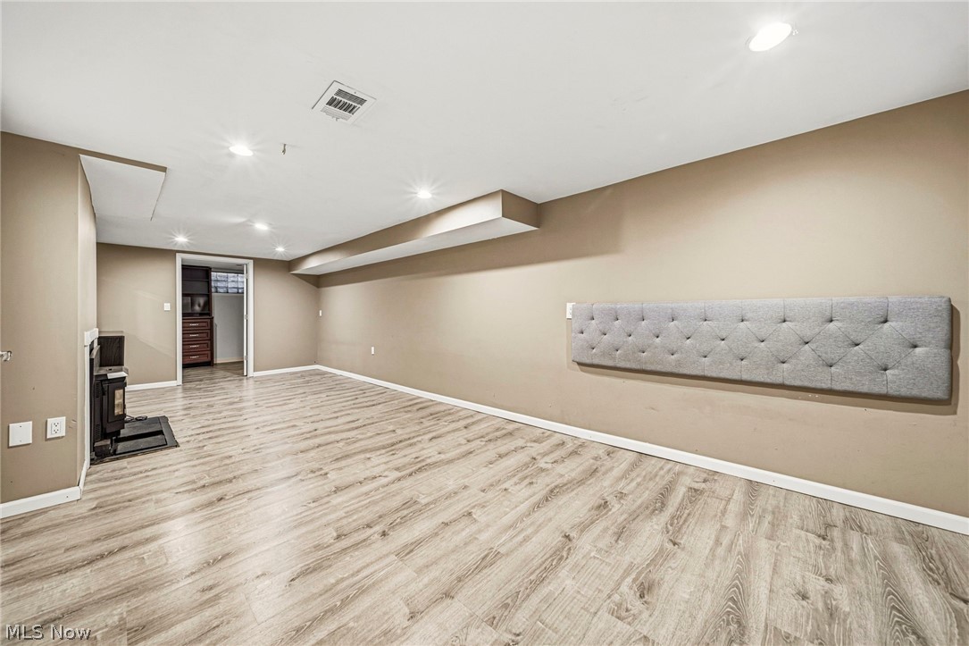 353 Ansel Road Geneva OH 44041