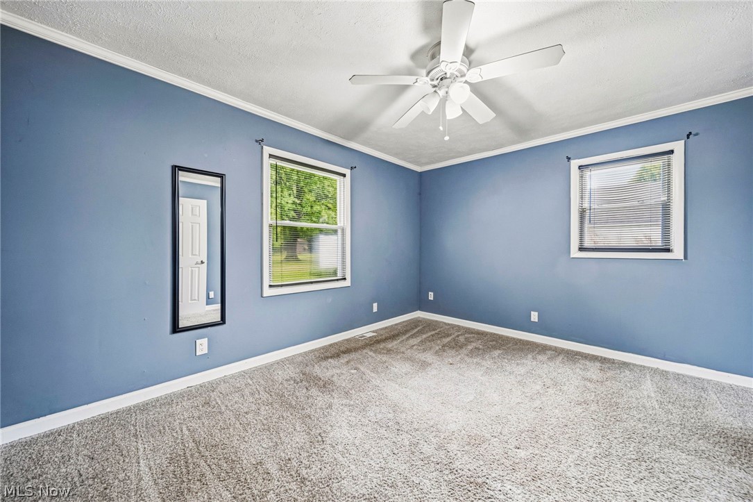 353 Ansel Road Geneva OH 44041