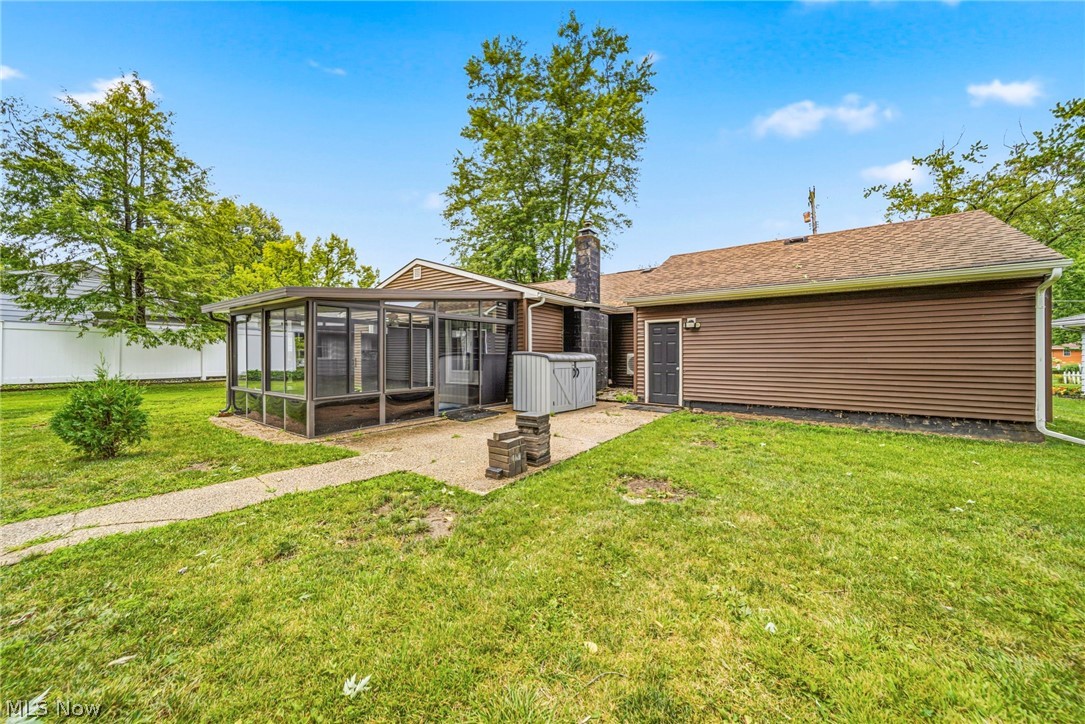 353 Ansel Road Geneva OH 44041