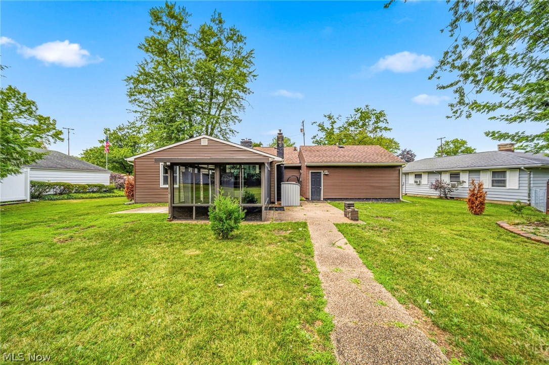 353 Ansel Road Geneva OH 44041