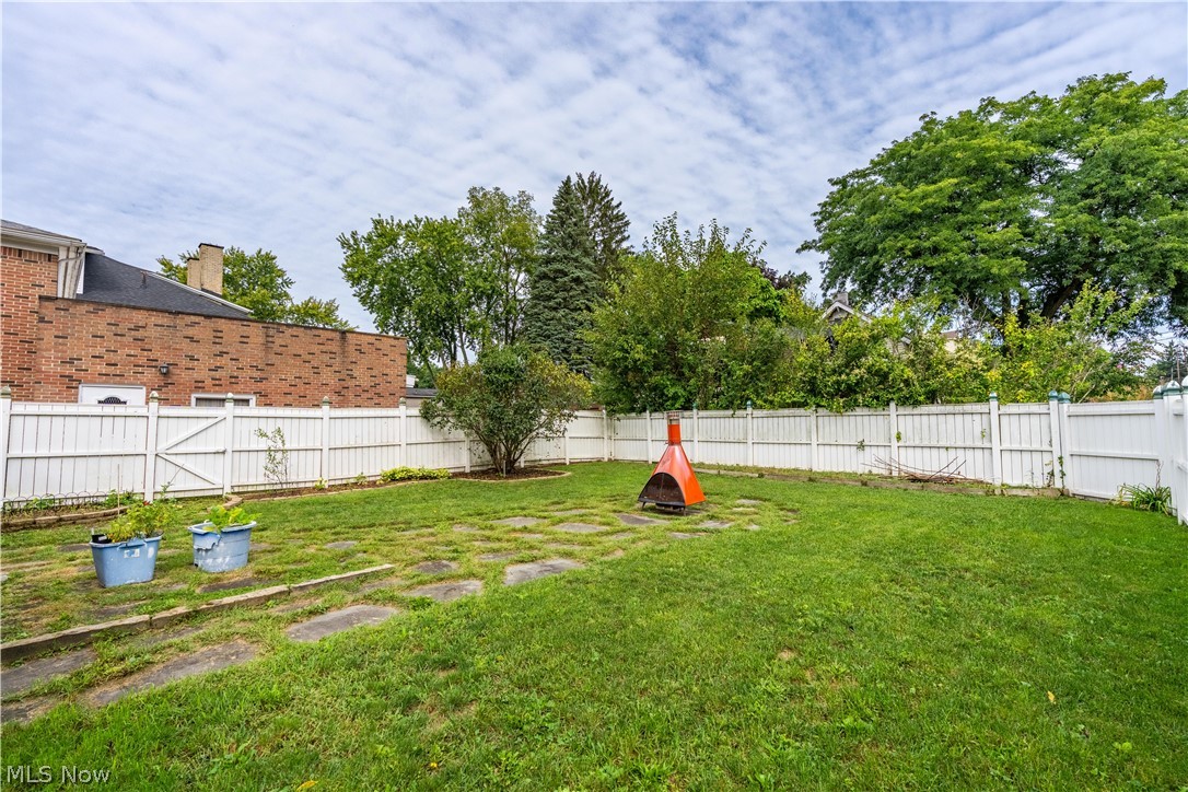 325 15th Street NW Canton OH 44703