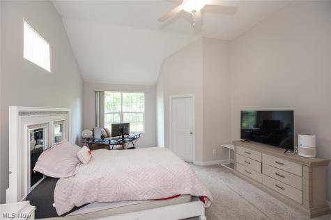 14450 Baywood Lane Strongsville OH 44136