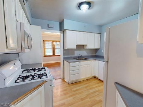 1560 Biltmore Road Lyndhurst OH 44124