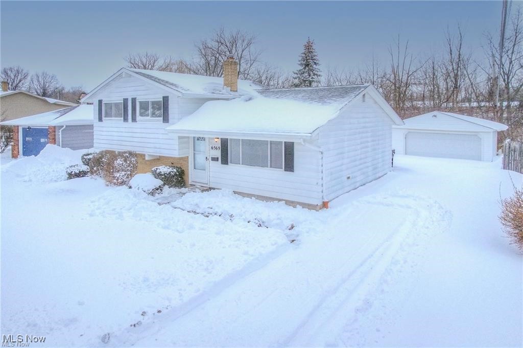 6569 Arden Avenue Brook Park OH 44142