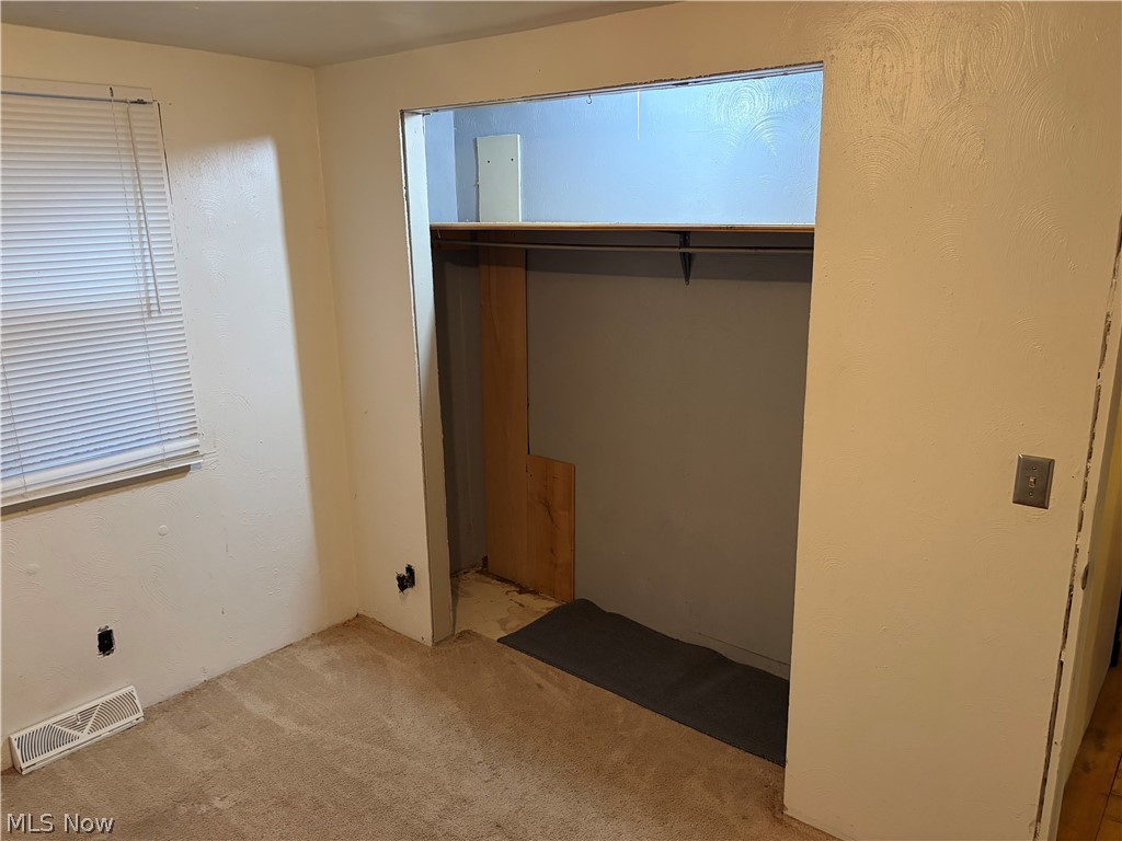 42082 Duquesne Street W Columbiana OH 44408