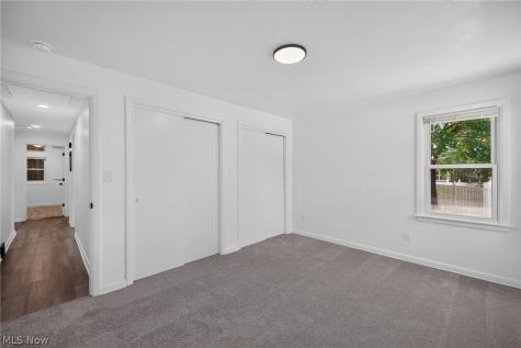 1807 Wicliff Avenue NE Massillon OH 44646