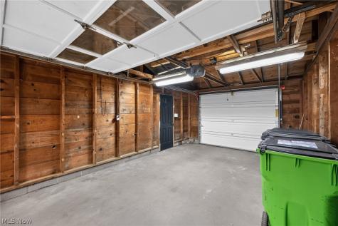 1807 Wicliff Avenue NE Massillon OH 44646