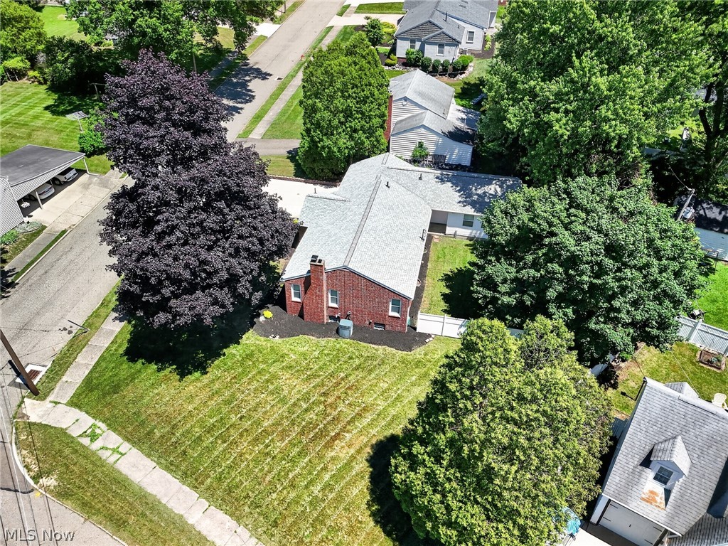 1807 Wicliff Avenue NE Massillon OH 44646