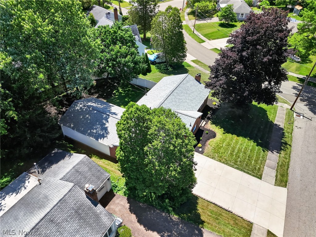 1807 Wicliff Avenue NE Massillon OH 44646
