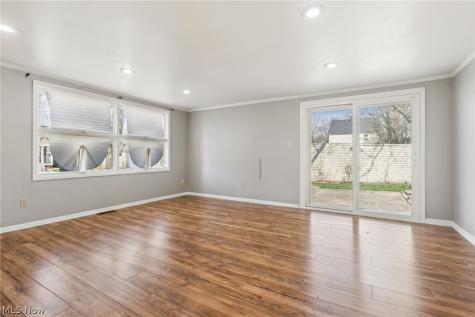 3741 Northwood Road University Heights OH 44118