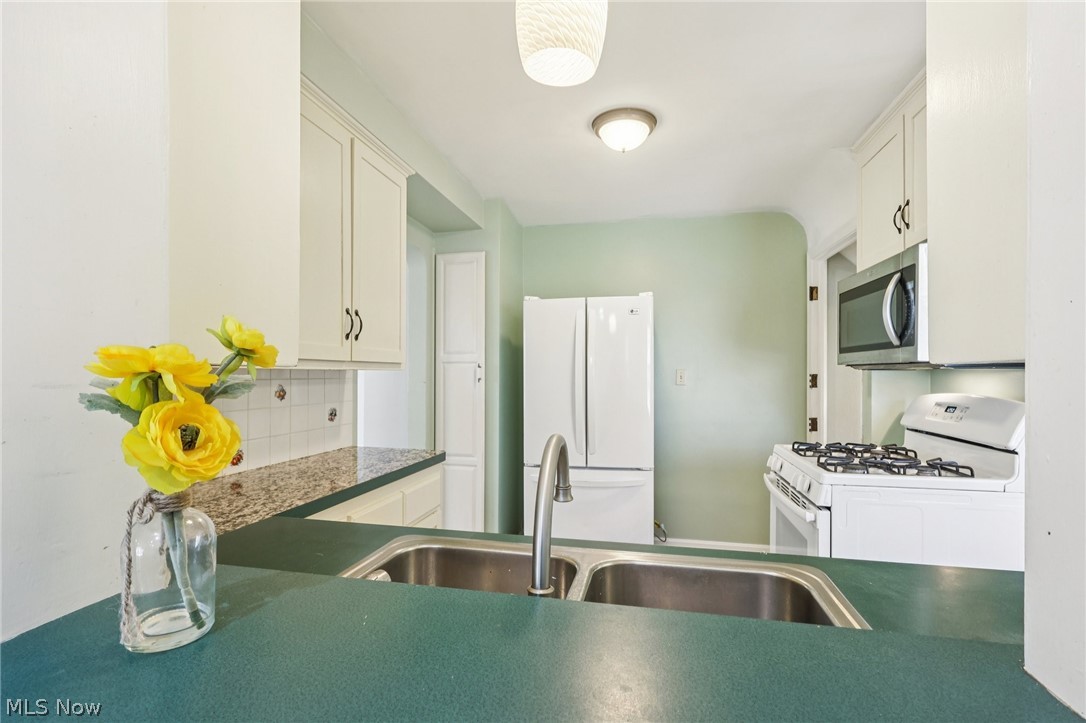 3741 Northwood Road University Heights OH 44118