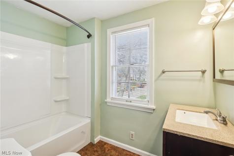 3741 Northwood Road University Heights OH 44118