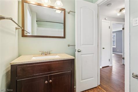 3741 Northwood Road University Heights OH 44118